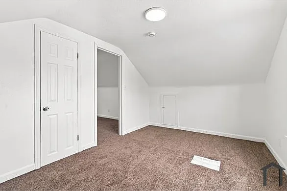 11736 Duchess St — Photo 24