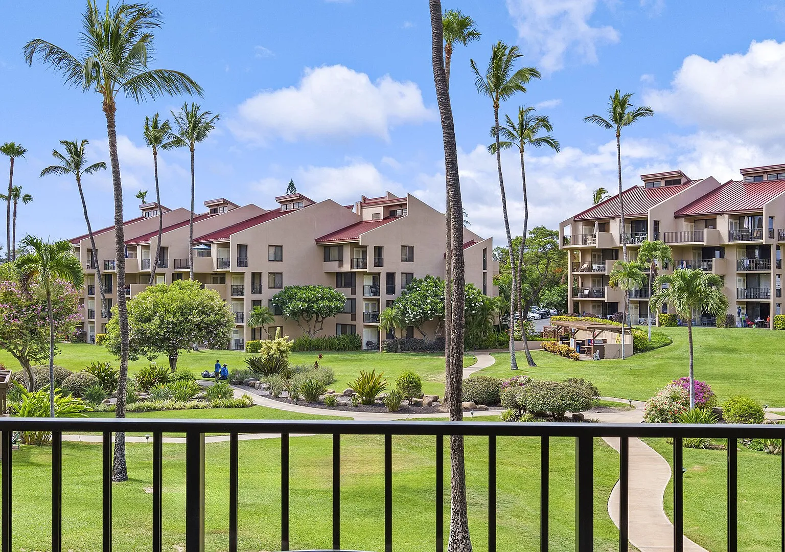 Kamaole Sands 7-206 - Renovated, Courtyard Views, Steps to the Beach, — Photo 4