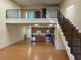 255 W 7th St APT 20, San Pedro, CA 90731