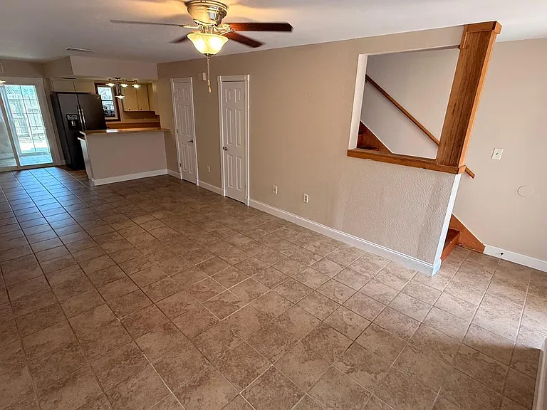 Living/dinning room