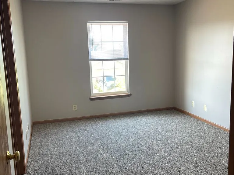 3368 Edison Dr — Photo 4