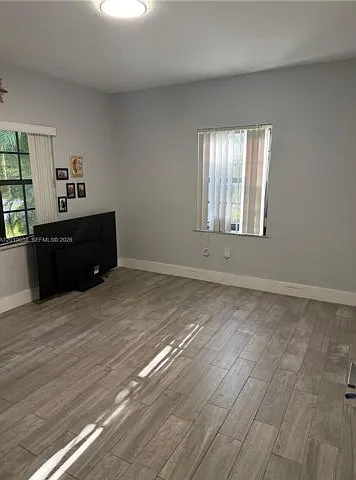 1140 Wren Ave — Photo 8