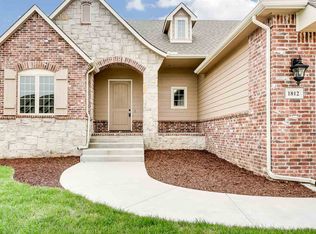 1812 N Wooddale St, Wichita, KS 67230