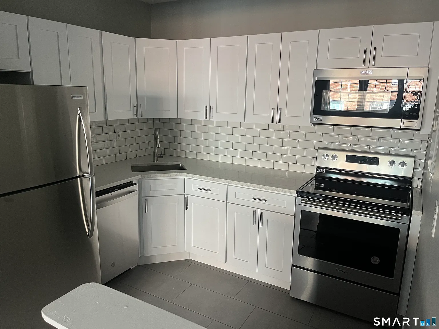 1 bed, 1.0 bath, 750 sqft, $1,550 — Photo 1
