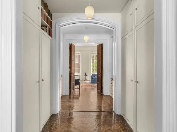 27 East 73rd Street image 9 of 15