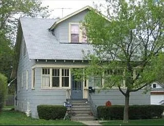 247 E North Ave photo 1
