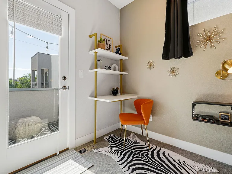1731 Irving St #105 — Photo 37
