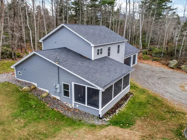56 Lakeview Avenue, Dedham, ME 04429