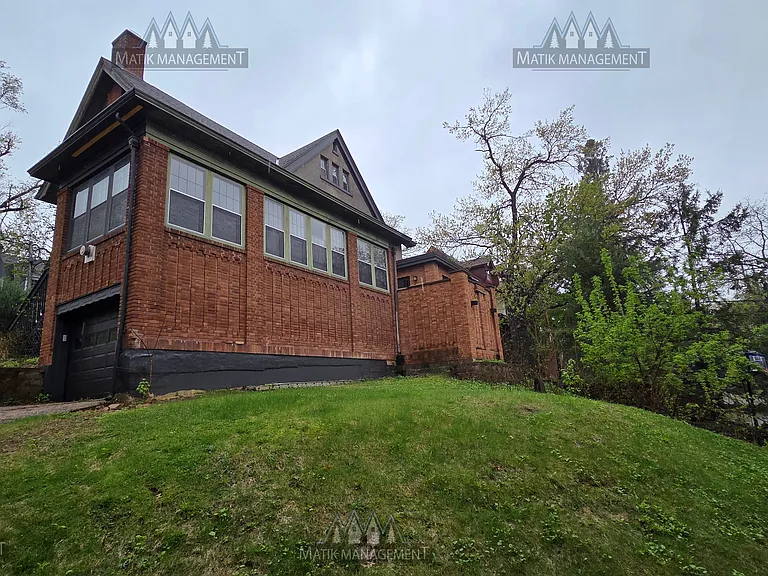 522 14th Ave SW — Photo 87