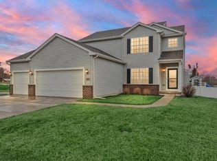 12043 Putnam St, Winfield, IN 46307