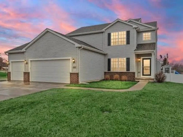 12043 Putnam St, Winfield, IN 46307
