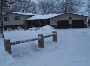 N6955 Laren Ln, Ripon, WI 54971
