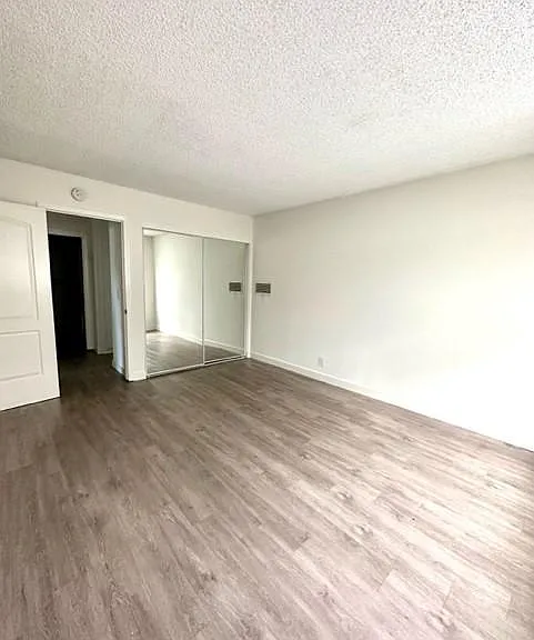 7522 Amazon Dr #4 — Photo 10