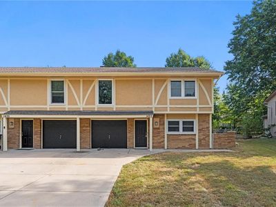 1422 E Willow Dr, Olathe, KS, 66062