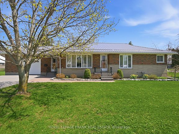 2nd image of 958 Eldon Rd