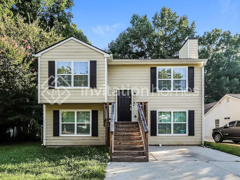 81 Hampton Oaks Dr