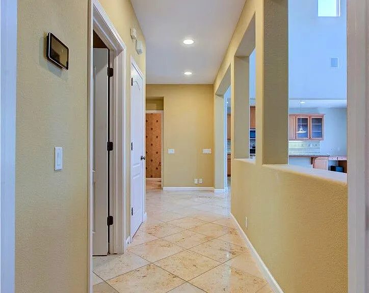 1286 Avignon Dr — Photo 16