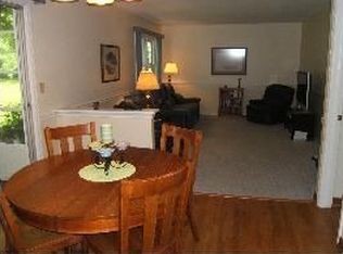 17693 W Meadowbrook Dr, Grayslake, IL 60030