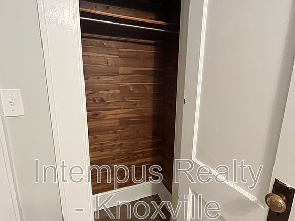 4th image of 409 Durbin Dr