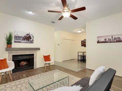 106 E 30th St APT 103, Austin, TX, 78705