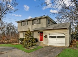 58 W Orangeburg Rd, Orangeburg, NY 10962