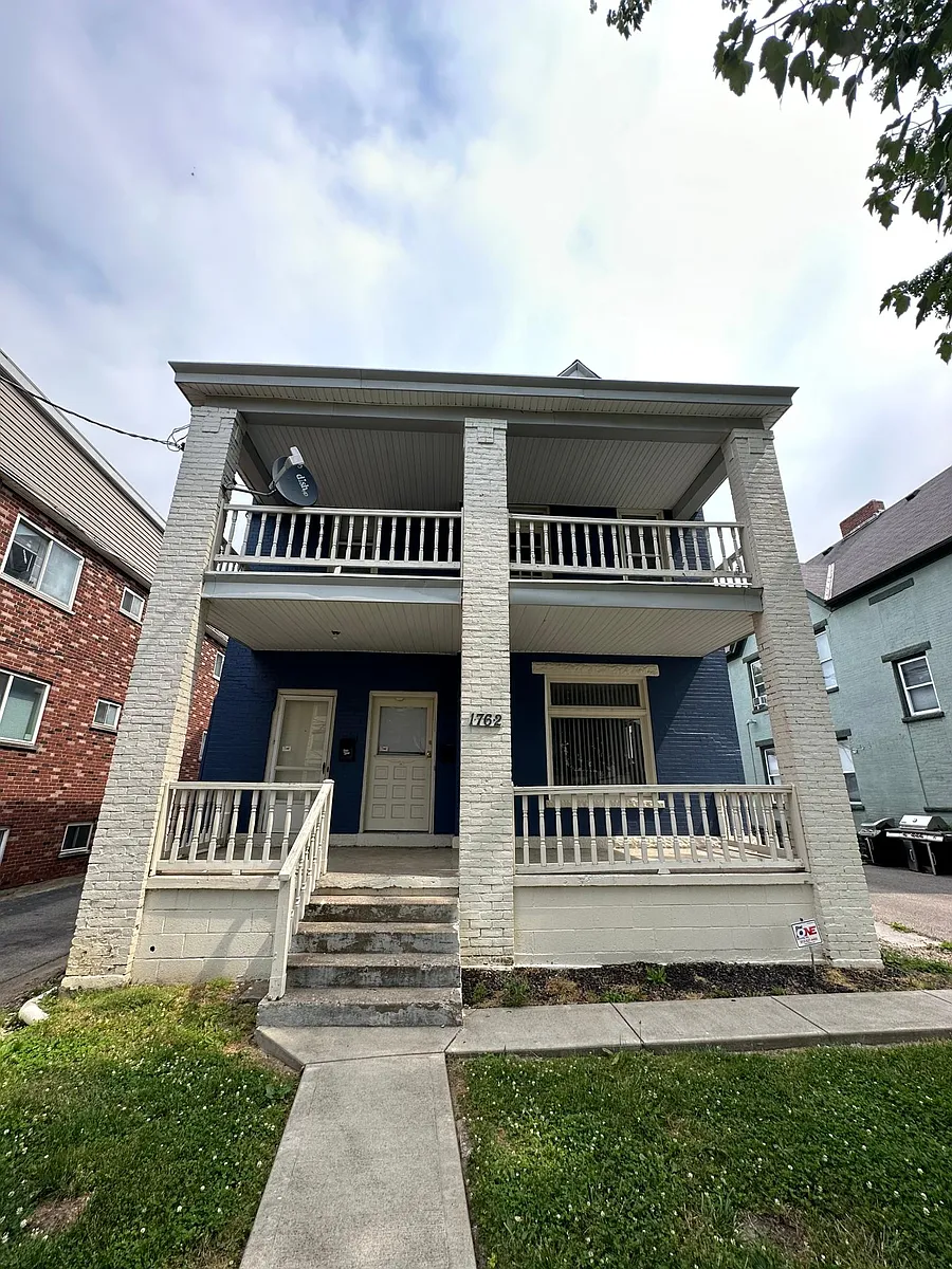 Building Photo - 1762 Cleneay Ave #B