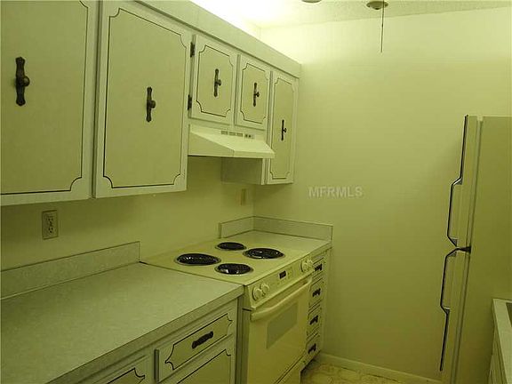 5th image of 7405 Bay Island Dr S APT 324