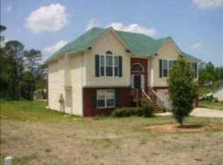 196 Hampton Oaks Cir, Villa Rica, GA 30180