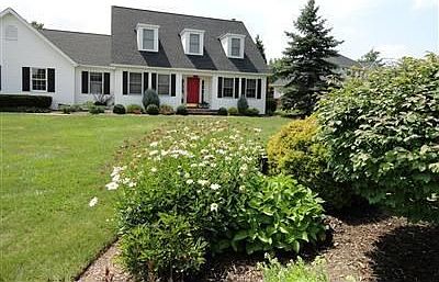 4th image of 3504 Lexington Ln