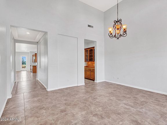4th image of 20497 W CRESCENT Drive