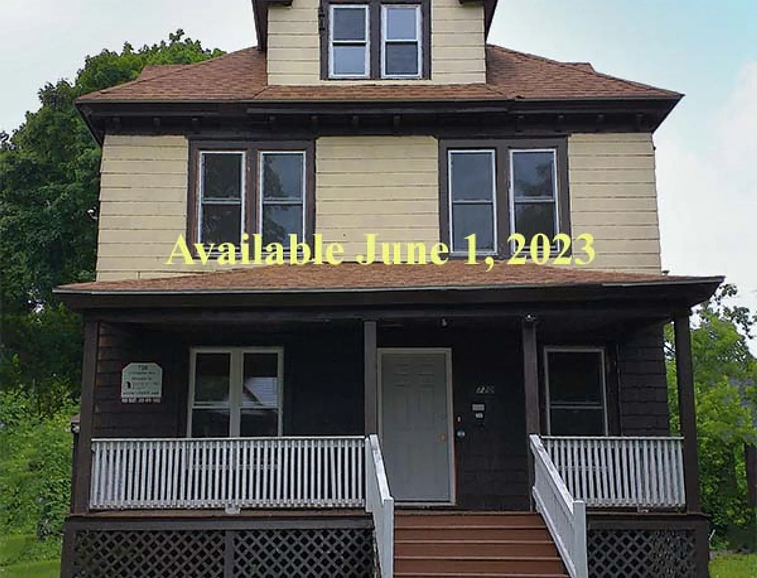 720 Livingston Apt A - 6/1/27 - Renovated First Floor Flat - Close To Campus — Photo 2
