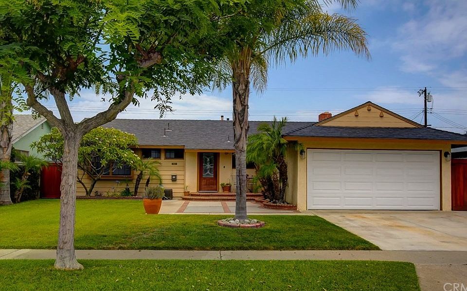1st image of 8617 San Antonio Dr