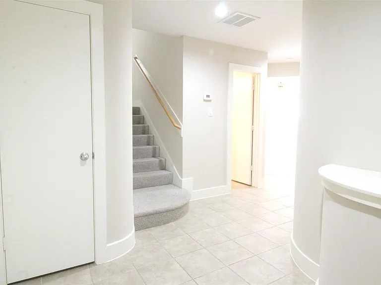 3031 Buttercup St — Photo 2