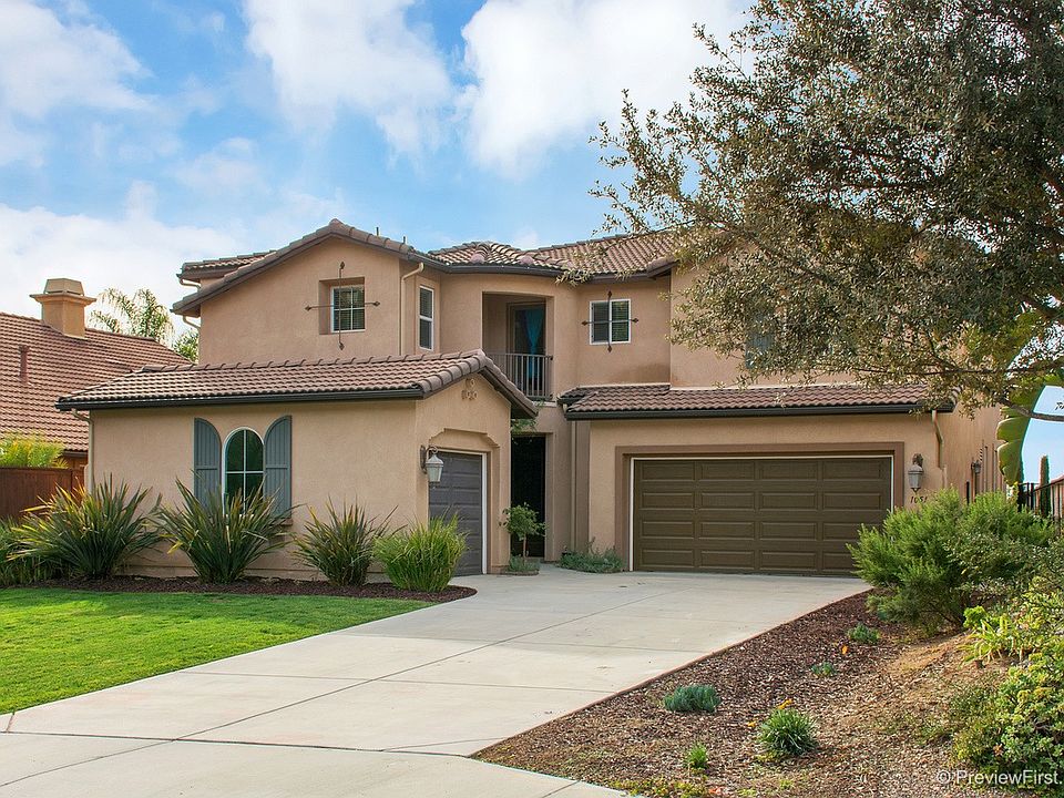 1st image of 1051 Vista Pointe Blvd