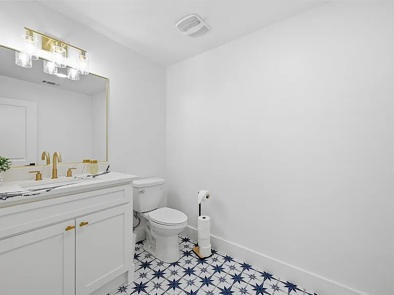 508 W White Ave — Photo 13