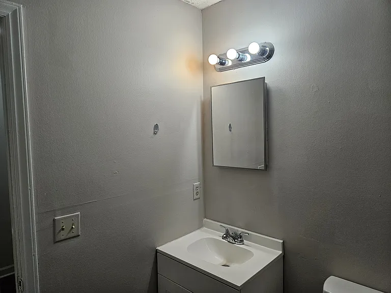 102 Cedar Ct #B — Photo 15