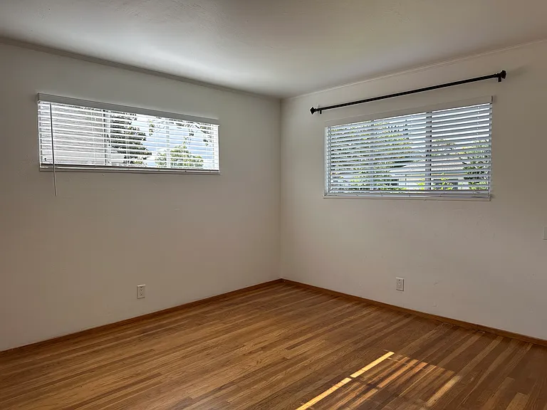 941 Kintyre Way — Photo 7