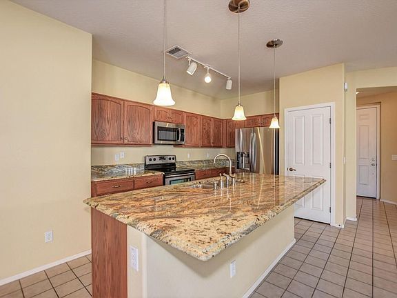 5th image of 7926 E Thistle Dr