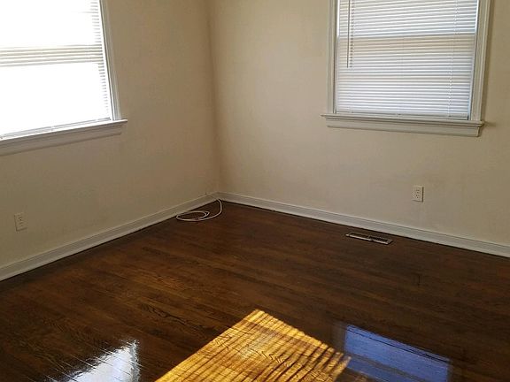 4th image of 3310 Lynhaven Ave