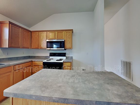 5th image of 1902 Marble Falls Ln