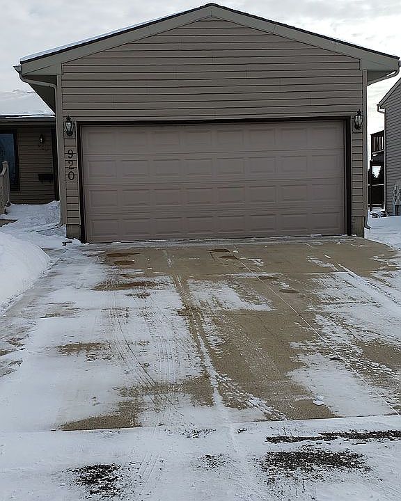 2nd image of 920 Prairie Meadow Ct