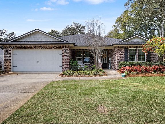 2nd image of 26 Okahatchee Cir SE