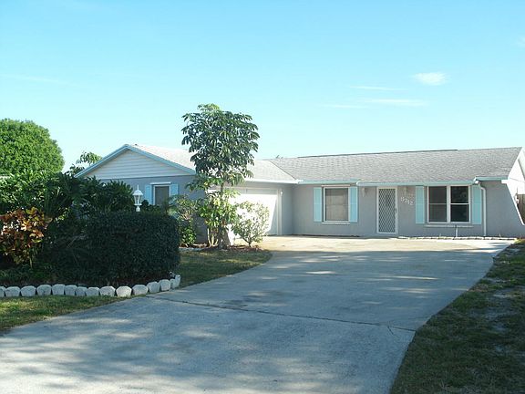 2nd image of 8742 SE Sandcastle Cir
