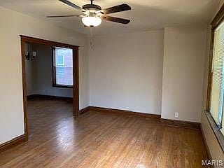 2nd image of 4947 Tholozan Ave