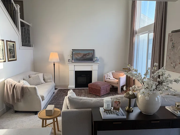 1784 N Festive Way — Photo 7