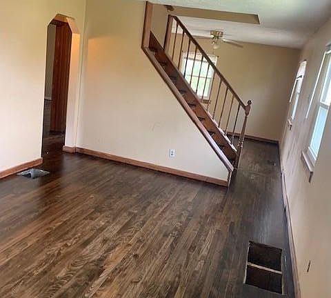 2nd image of 3293 Brater Ave