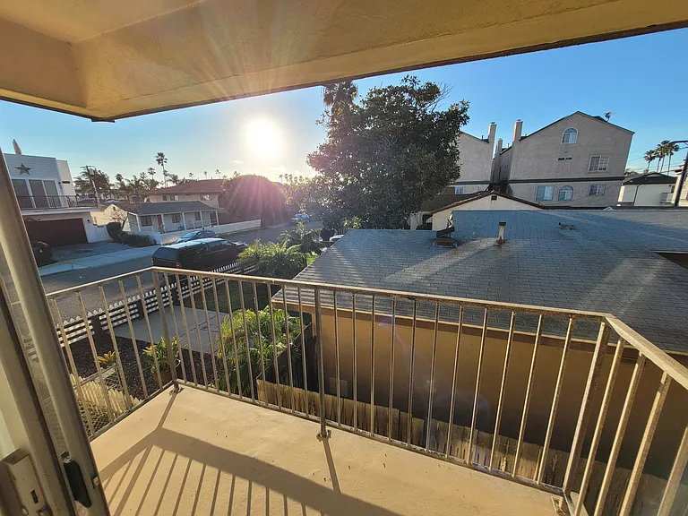 274 Evergreen Ave #C — Photo 7