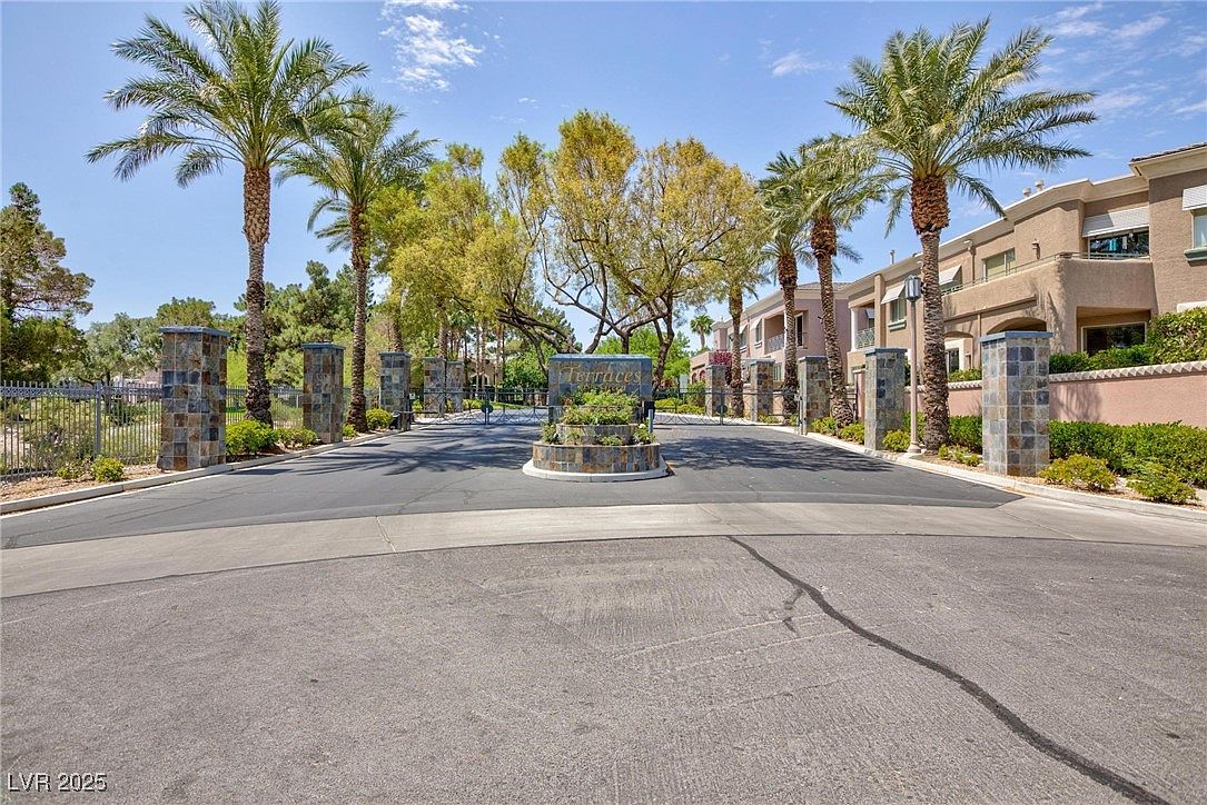 9112 Vista Greens Way UNIT 204