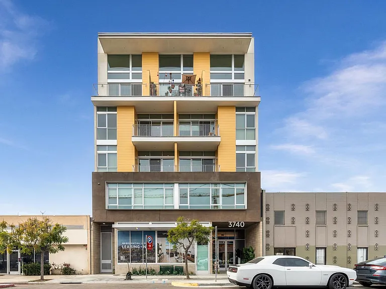Uptown Lofts — Photo 45