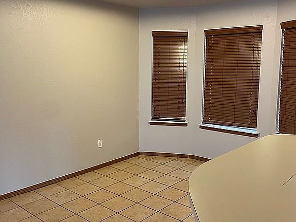 4th image of 4525 Prue Sand Ave